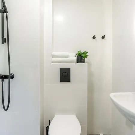 Rare - Self Check-in Miniapartments