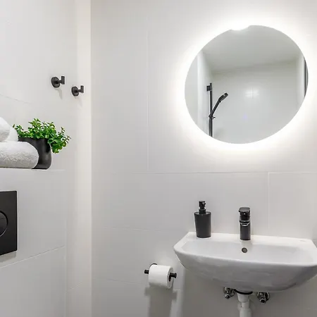 Rare - Self Check-in Miniapartments 3*