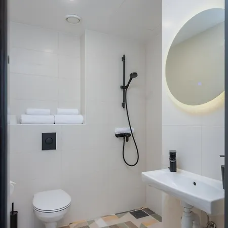 Rare - Self Check-in Miniapartments *
